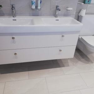 Waschtischunterbau Kunstarzbeschichtet